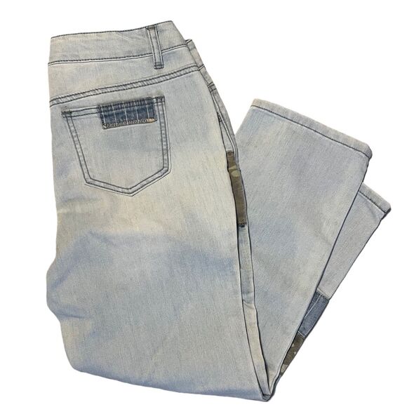 Indigo Thread Co Jeans Womens Size 2 Camo Patch Light Wash Stretch Denim Capri - Picture 4 of 7